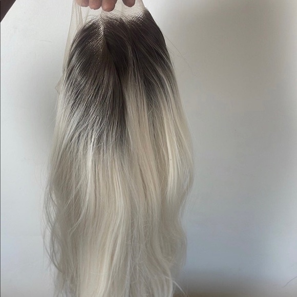 - 💫24” BLONDE OMBRÉ NATURAL STRAIGHT LACE FRONT WIG - Picture 4 of 12